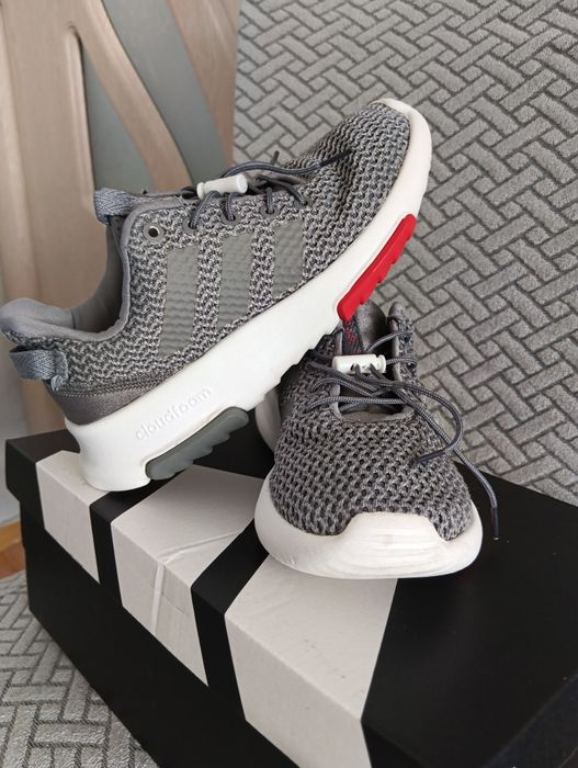 Adidas маратонки 33н.