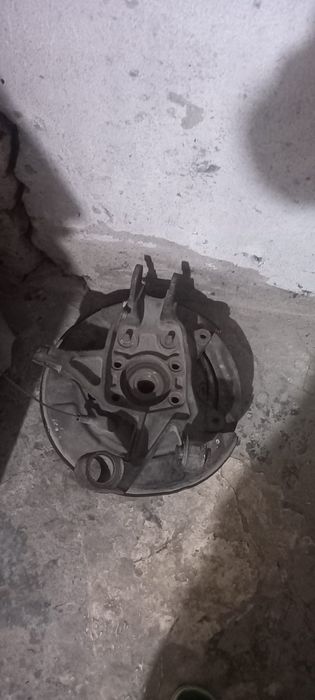 Цапфа Субару Трибека