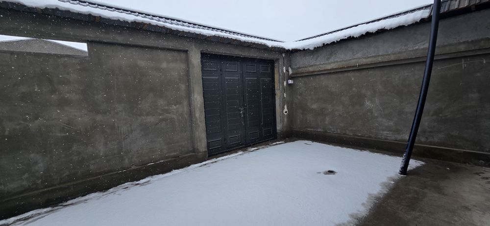 Keles shaxri abdurahmonovda Kotejlar sotiladi 1‘7 sotik4 xona