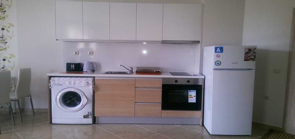 Апартамент под наем до морето в Свети Влас на 30 метра от плажа.