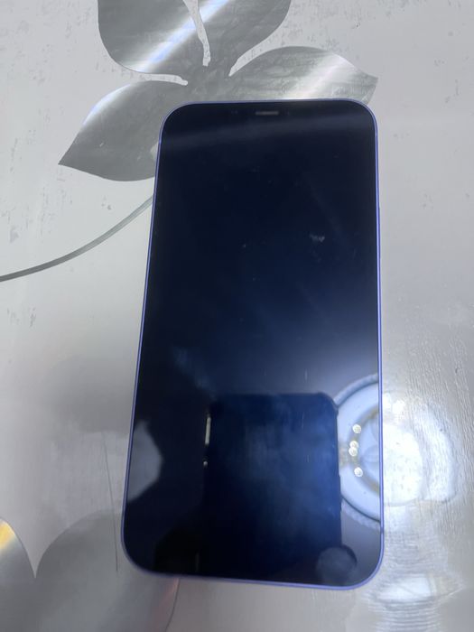 Айфон 12 64гб с каробкой