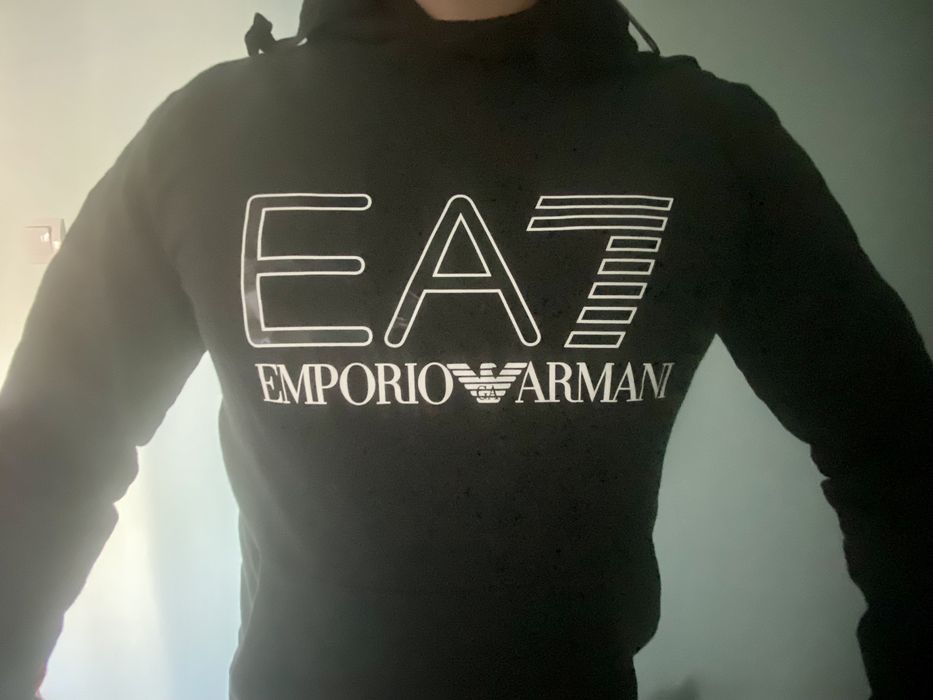 Нов!! оригинален Суичър Emporio Armani
