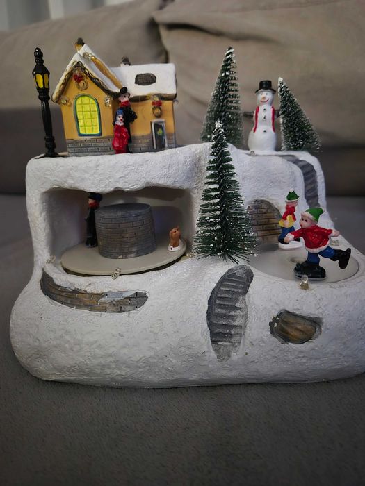 Коледни LED светещи сцени