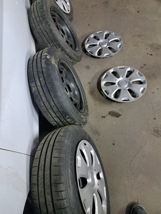 Set jante cu anvelope Falken impecabile 175 65 14 ford fiesta 2015