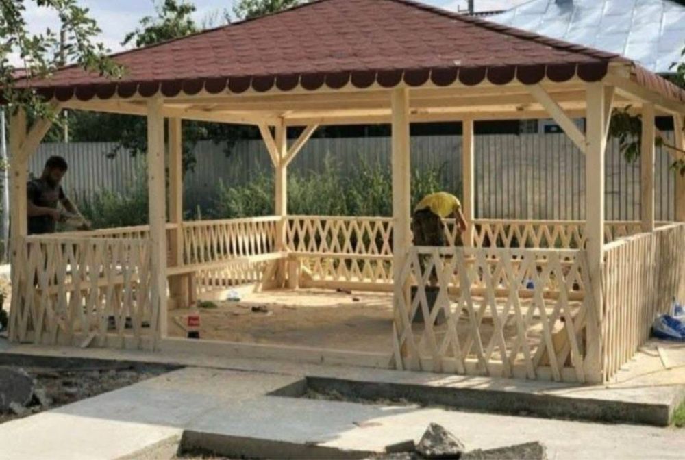Construim căsuțe din lemn