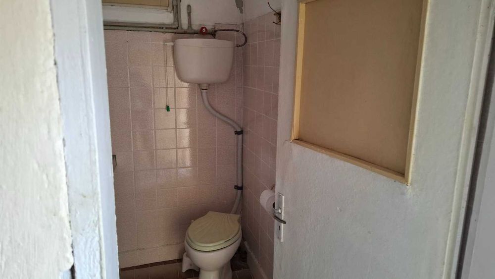 Продава масивна къща в село на 13 км от Габрово