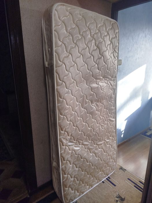 Матрас, б/у, 190 х 90