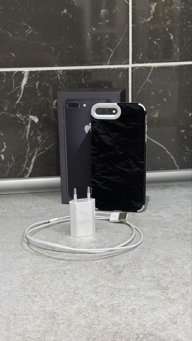 iPhone 8 Plus 64GB без ремонта