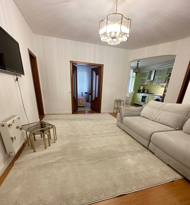 Отдава Тристаен апартамент в Дианабад