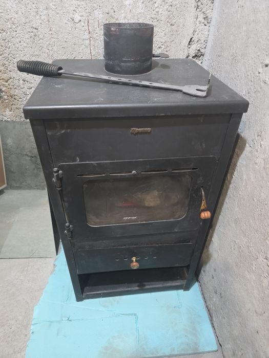 Продавам камина Прити