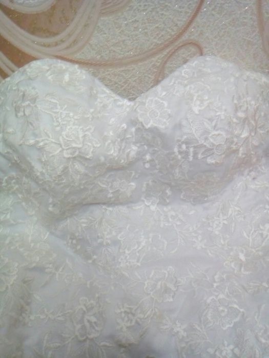Продаю свадебное платья не дорого!!!