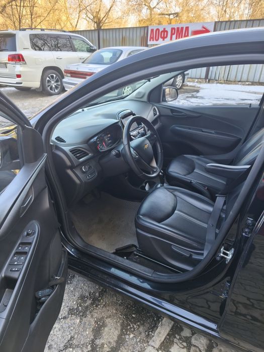 Продам Spark, 2021 года.