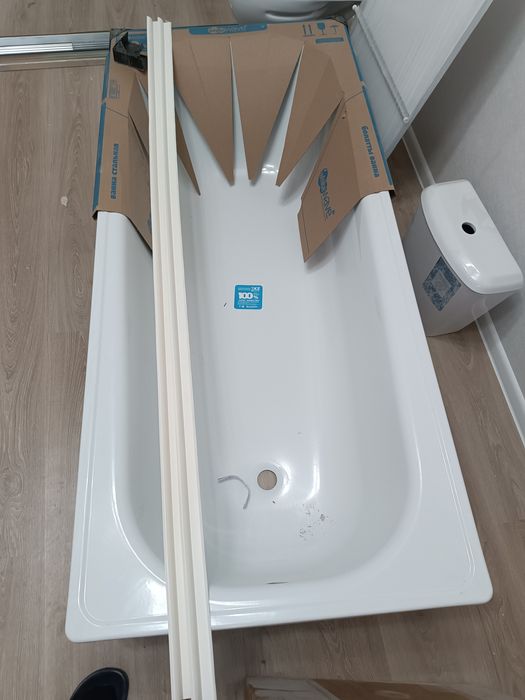 Ванна унитаз раковина