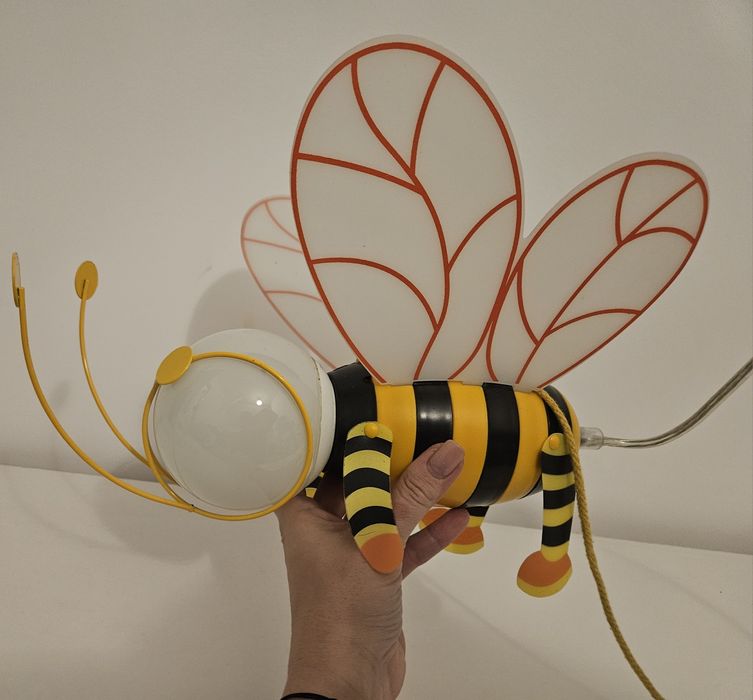 Lustra- albinuta-  e 27