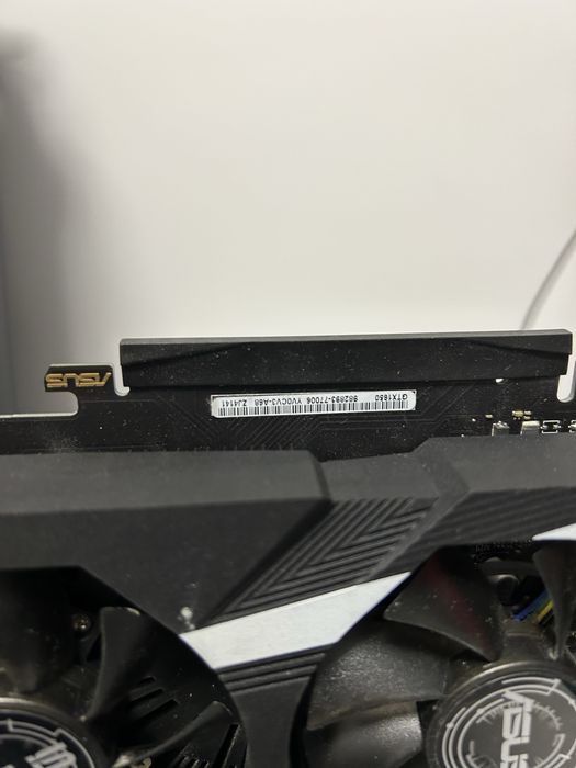 Se vinde Gtx 1650 4gb