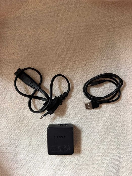 Sony Cyber-shot DSC-HX50V – 30x оптичен зуум, Wi-Fi, GPS (+ резервна батерия)