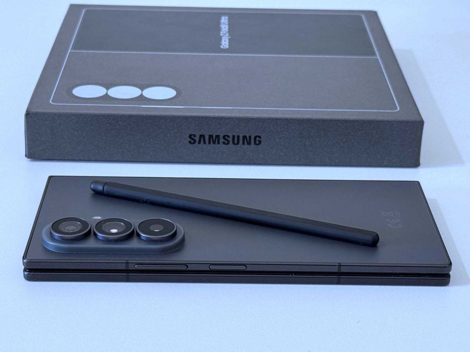 Бартер! 24м.Гаранция! Samsung Galaxy Z Fold 8 Ultra Graphite (Черен)
