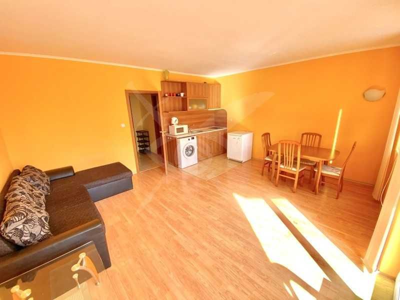 Продава се Двустаен апартамент в к.к. Слънчев бряг - 67 кв.м за 986 €/кв.м - Снимка #1