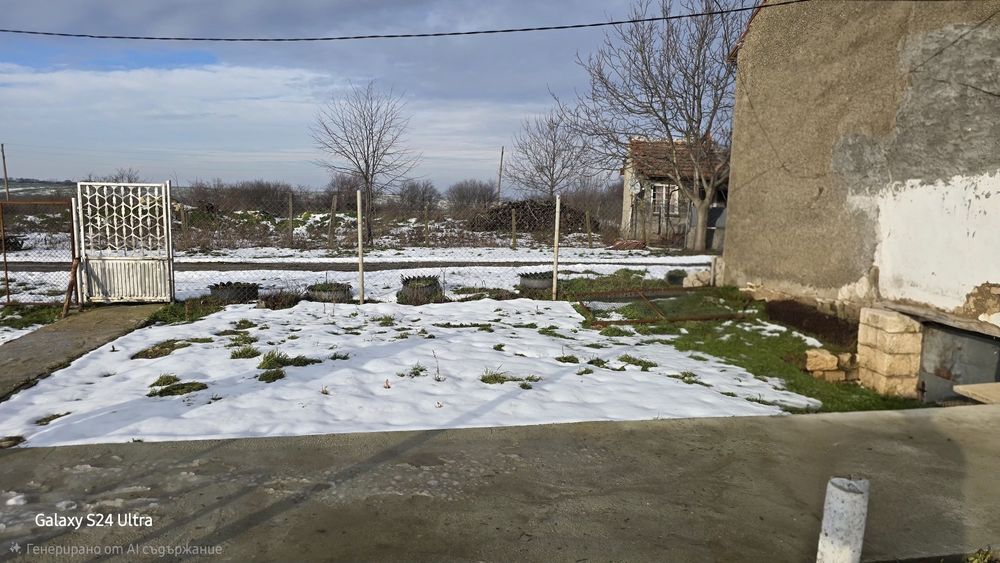 Продава се Къща в с. Лъвино, Област Разград - 11111 кв.м за 2 €/кв.м - Снимка #3