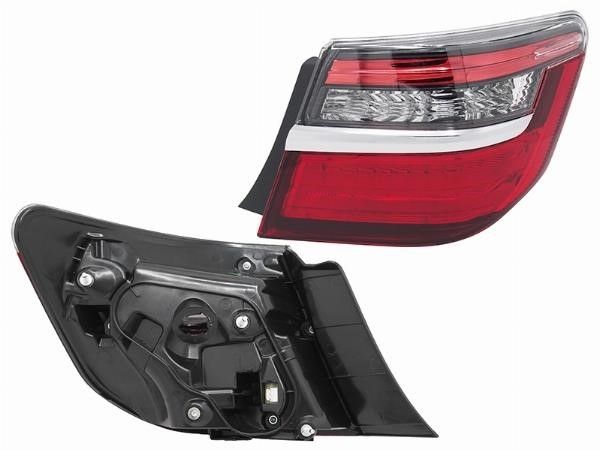 Фонарь задний  Toyota Camry