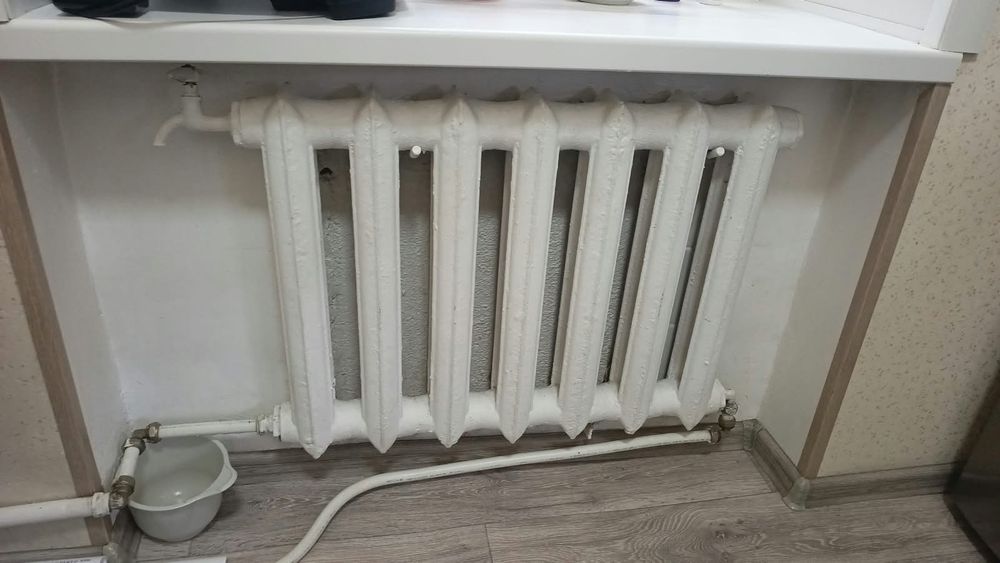 Продам чугунные батареи