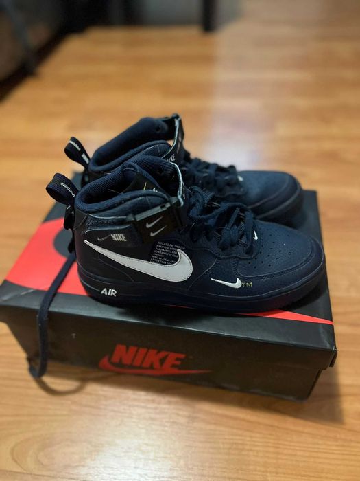 Nike Air Force 1 Mid '07 Lv8 marimea 36.5 (23,5cm)