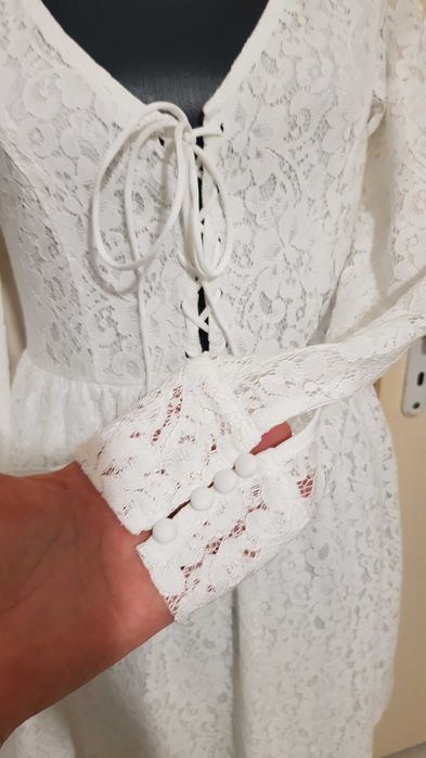 Дамска дантелена рокля XS-S - НОВА