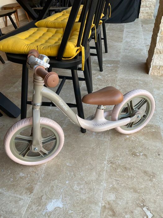 Bicicleta fara pedale pentru copii (Lionelo)