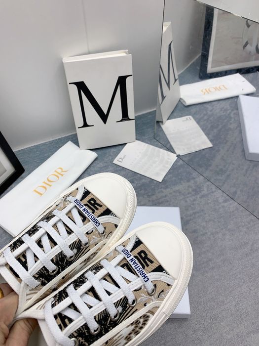 Adidasi tenisi Christian Dior, tip Premium