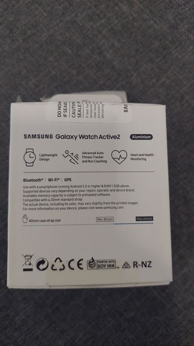 Часовник Samsung Galaxy Watch Active 2 Кутия
