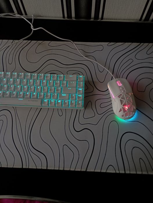клавиатура и мышка игровая+коврик
