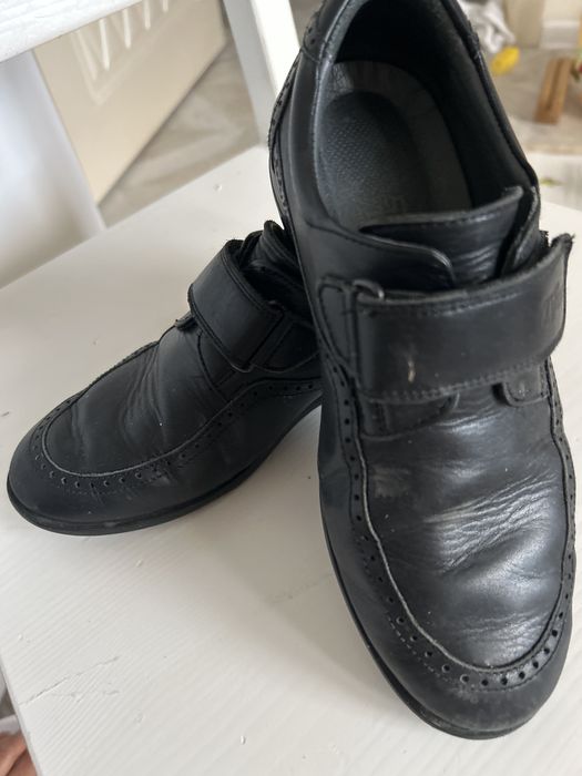 Продам туфли для мальчика