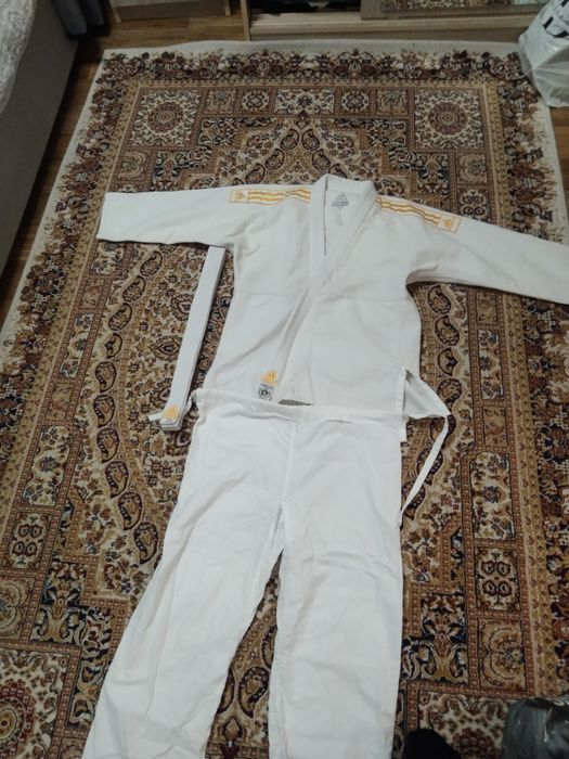 Продам кимано дзюдоиста новый