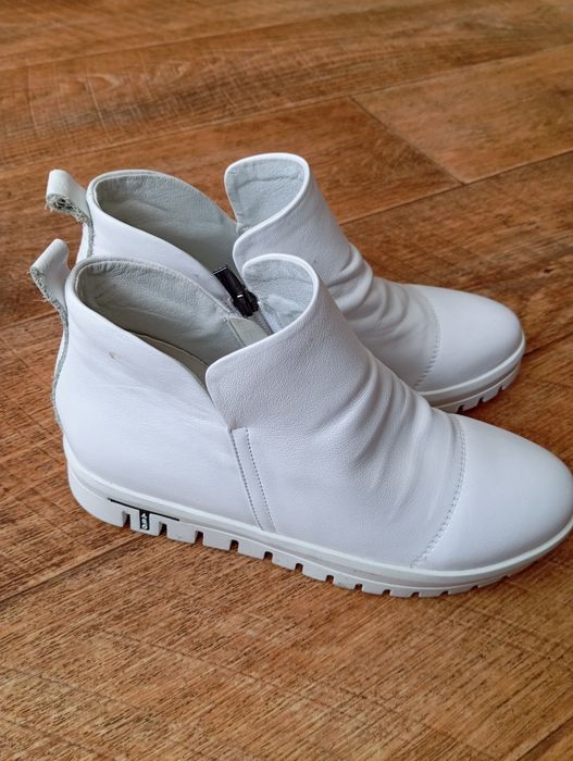 Продам ботиночки