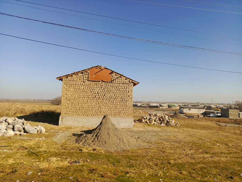 Jizzax sh Rashidov kuyov boshi uchaska sotiladi