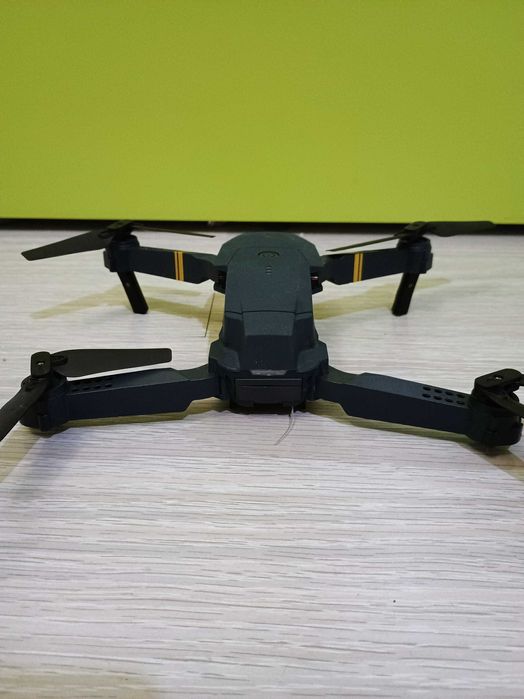 Дрон с камера за лупинги