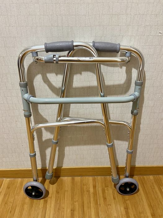 Ходунки для взрослых