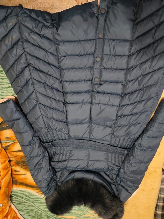 Продам Женский пуховик