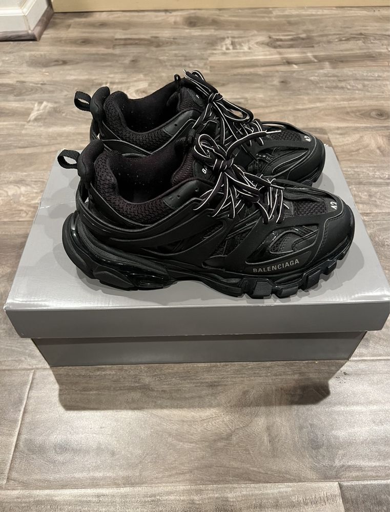 Balenciaga Track 42 FARFETCH Buzau OLX.ro