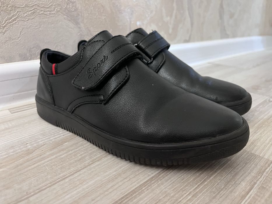 Pantofi baieti nr 33