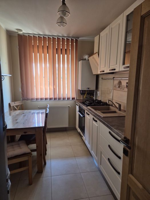 Apartament de închiriat