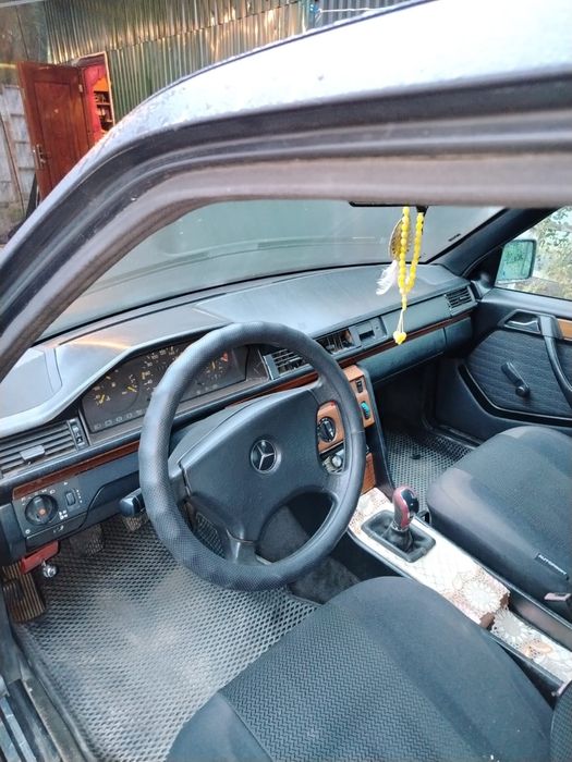 Продам машину срочно