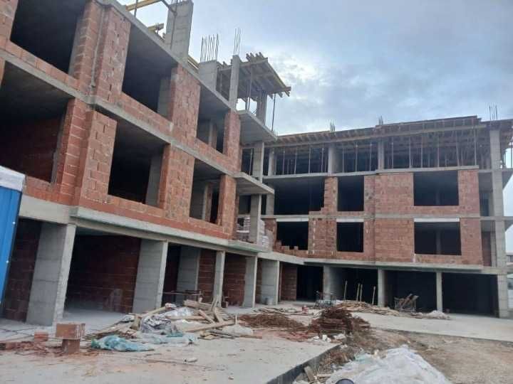 Продава се Двустаен апартамент в Пловдив, Остромила - 68 кв.м за 660 €/кв.м - Снимка #4