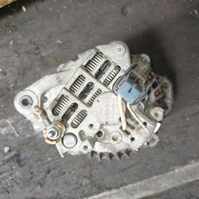 генератор Mitsubishi pajero 2 3.0