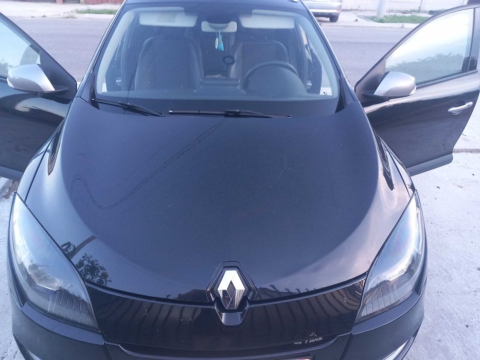 Vând Renault Megane GT _Line 1.9 diesel an 2011 masina este full