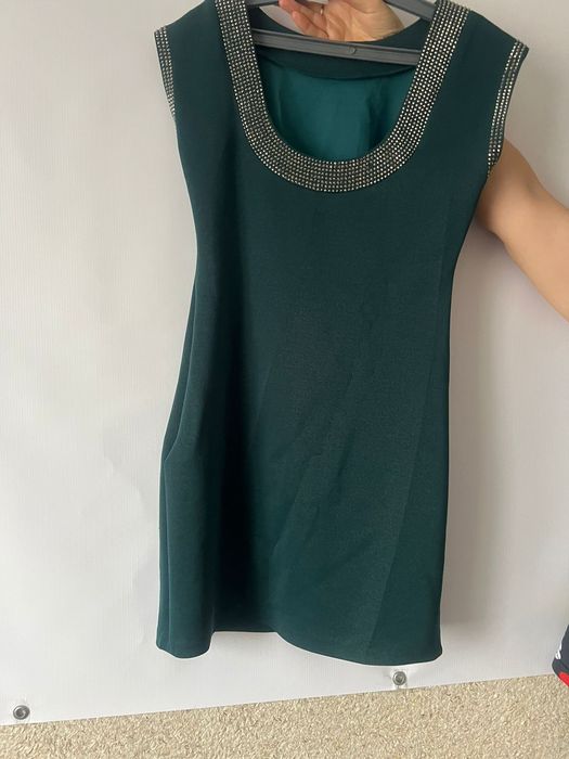 Продам нарядные платья