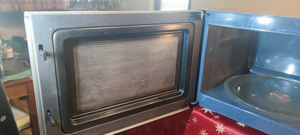 Микровълнова печка с грил  "SAMUNG"