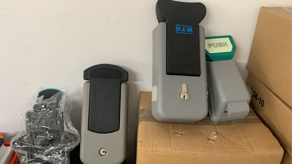 Incuietoare usa yala maner balama usa camera frigorifica refrigerare