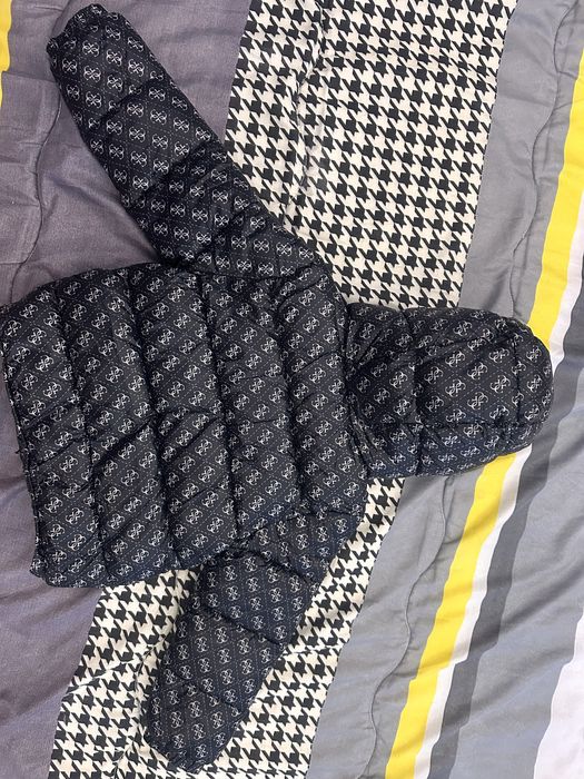 Guess детско яке