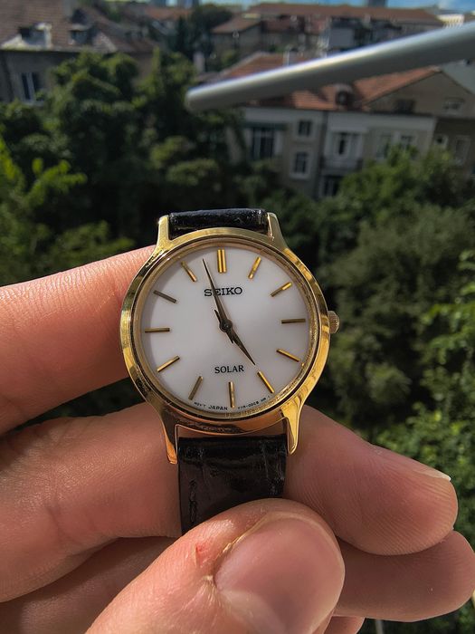 Seiko Solar Quartz Ladies V115